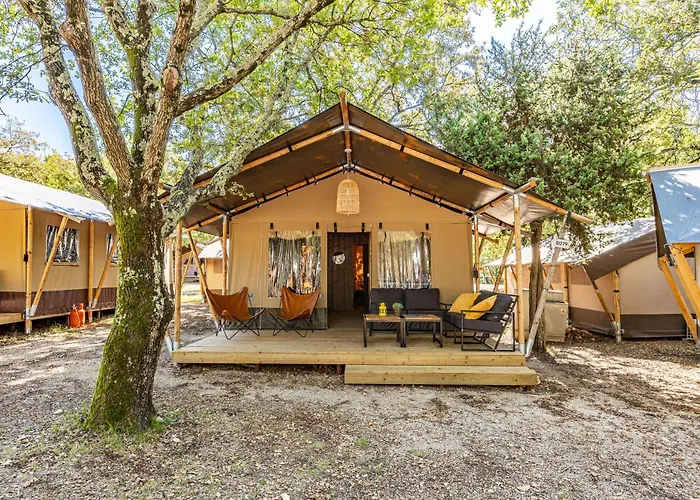 Easyatent Safari Tents Bijela Uvala Kemping *