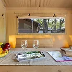 Easyatent Safari Tents Bijela Uvala Kamp *