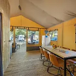 Easyatent Safari Tents Bijela Uvala Kamp Porec