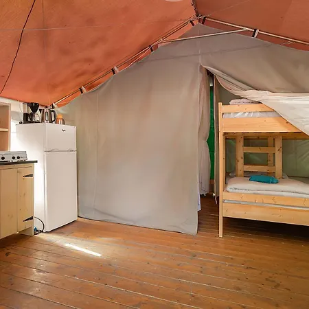 キャンプ場 Easyatent Safari Tents Bijela Uvala