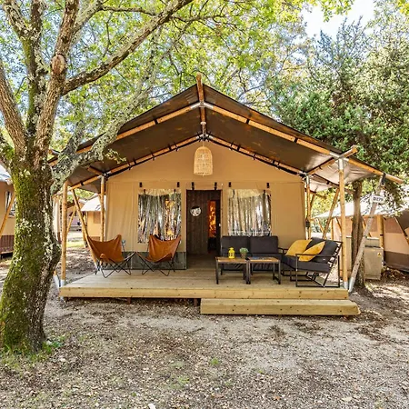 Easyatent Safari Tents Bijela Uvala Kemping *